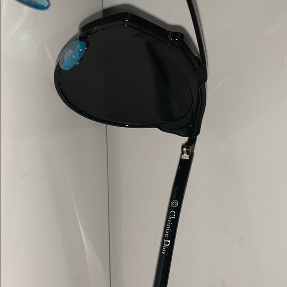 Dior SoReal Sunglasses - Picture 3 of 4